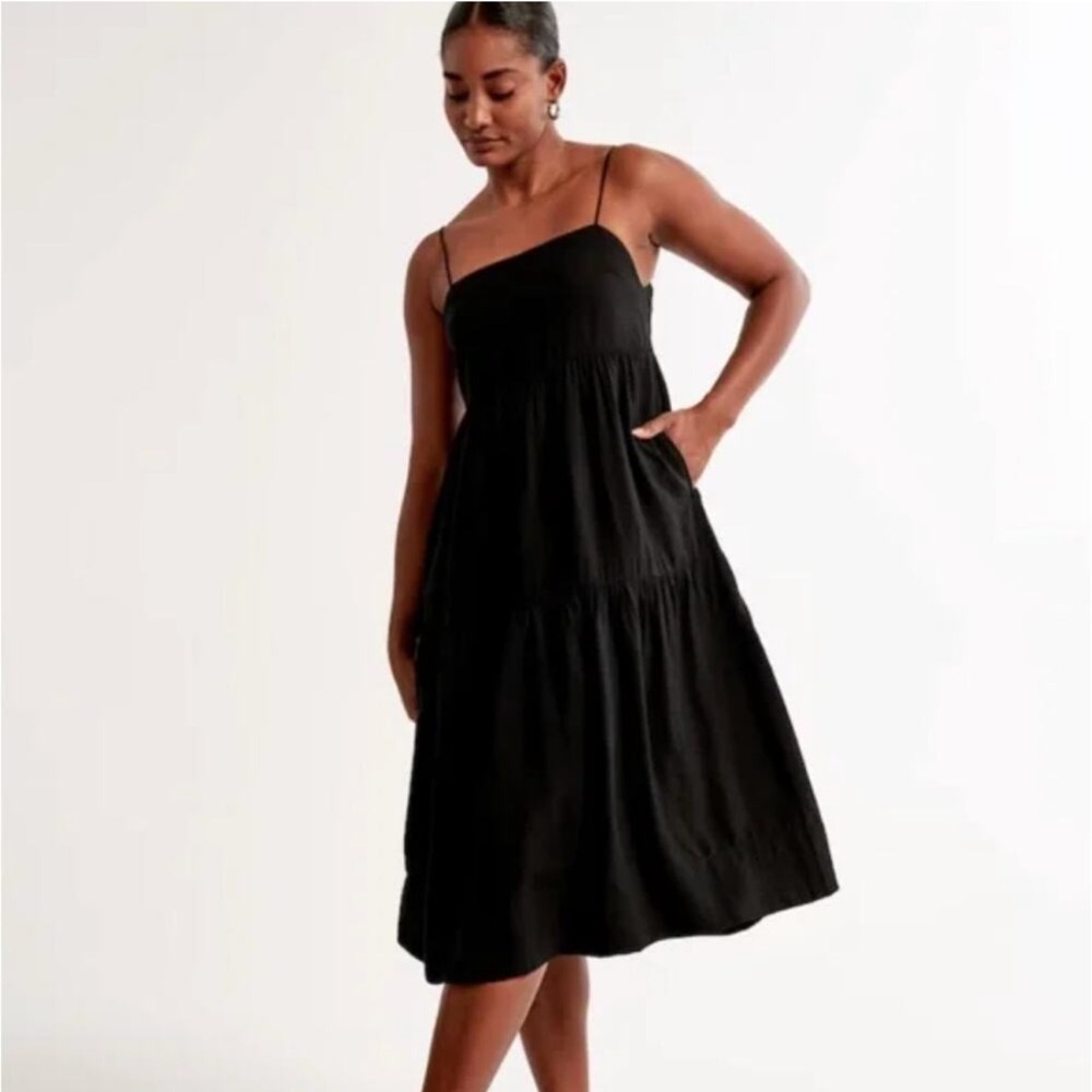 Abercrombie & Fitch Trapeze Tiered Midi Dress